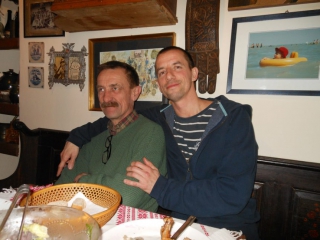 P&eacute;ter &Eacute;nyyv&aacute;ri met zijn neefje Mart&oacute;n (Marci) Miklauzic.